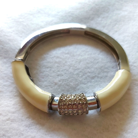 Lia sophia cuff ivory bracelet with diamond accent - Picture 1 of 4